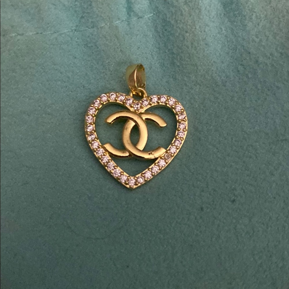 Gold Heart Pendant Necklace